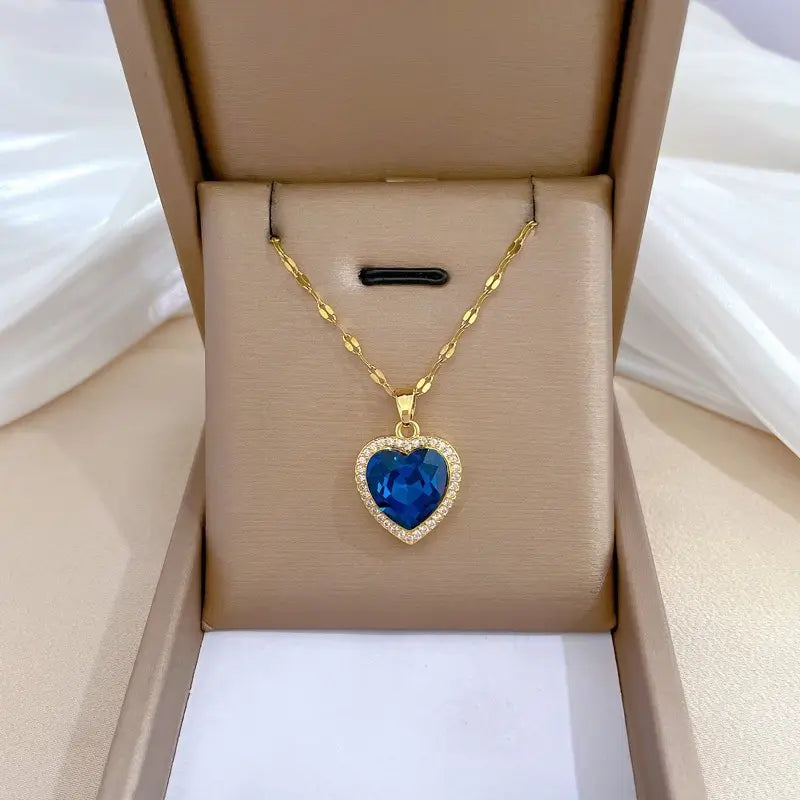 Heart-Shaped Gold Necklace with Sapphire