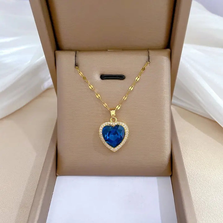 Heart-Shaped Gold Necklace with Sapphire