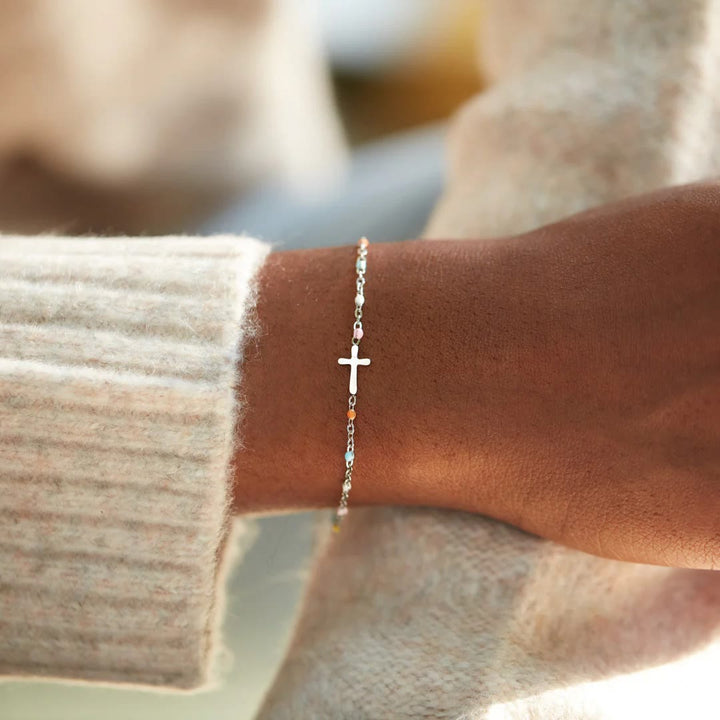 Elegant Minimalist Cross Bracelet