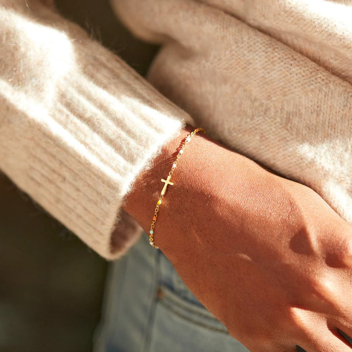 Elegant Minimalist Cross Bracelet