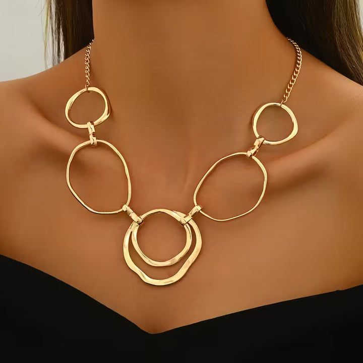 Vintage-Inspired Pendant Necklace