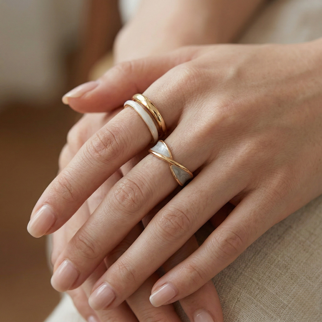Gold and Mother of Pearl Bicolor Ring Set