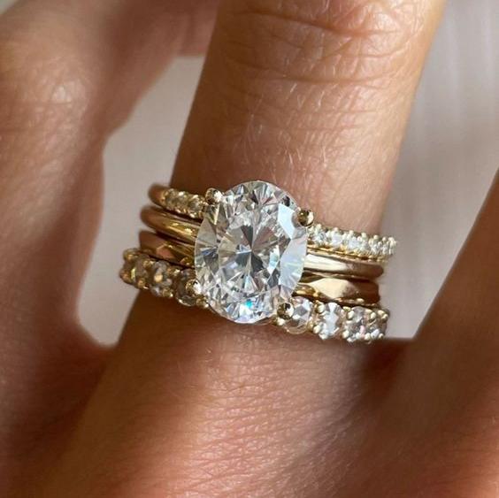 Vintage-Inspired Sparkling Cubic Zirconia Ring Set
