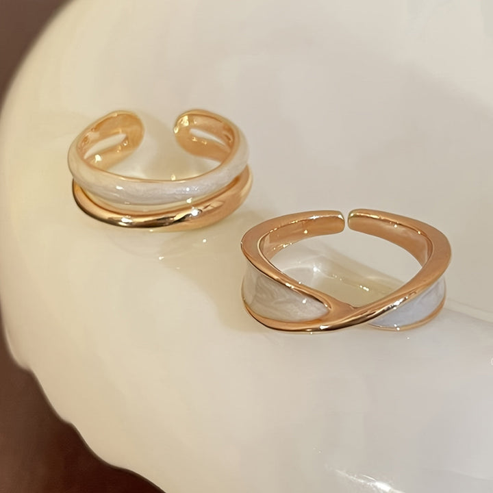 Gold and Mother of Pearl Bicolor Ring Set