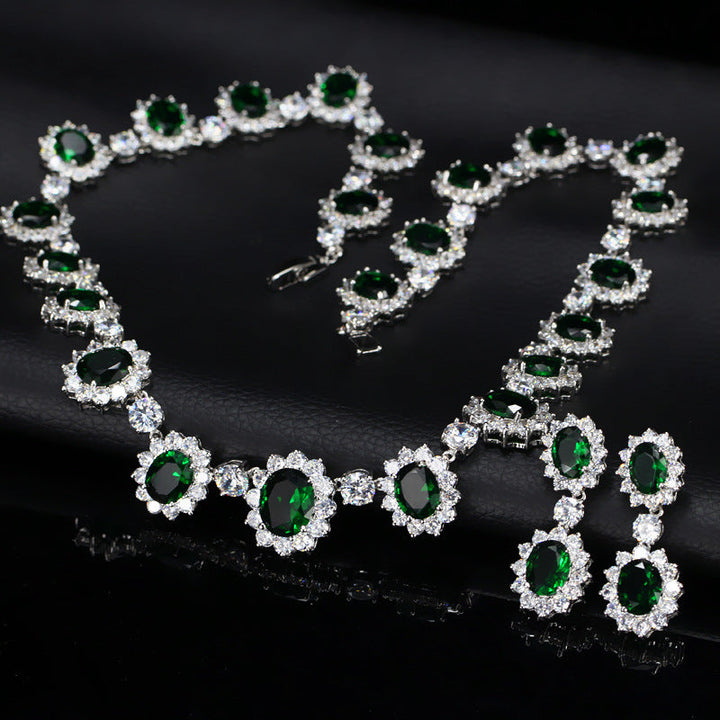 Queen Jewelry Set: Earrings & Necklace