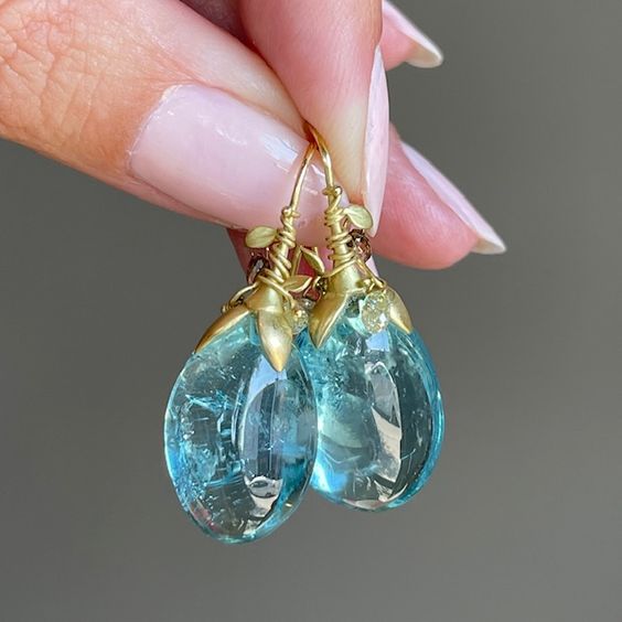 Vintage Blue Crystal Pendant Earrings