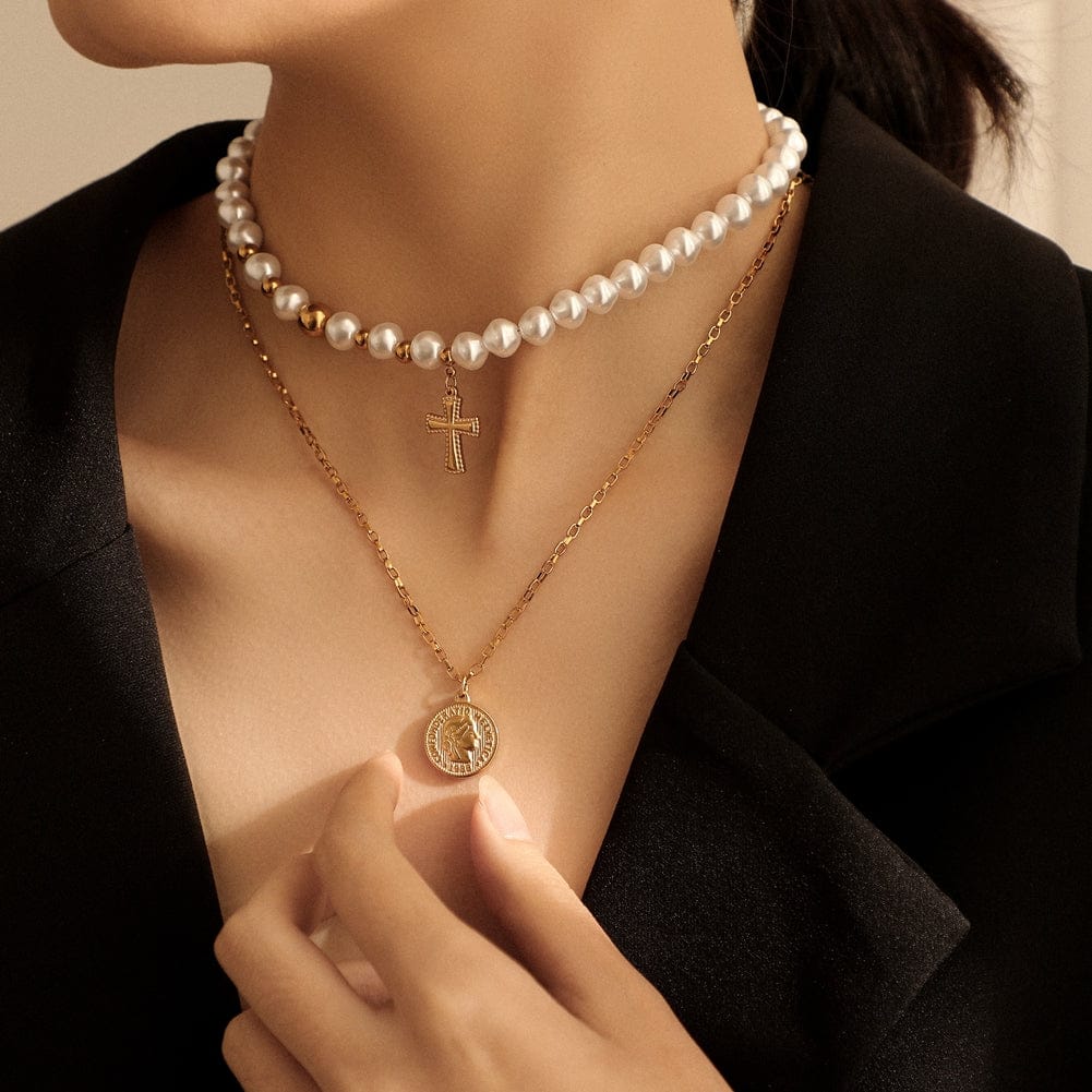 Pearl-Embellished Cap Collar