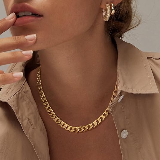 Thick Gold Cuban Link Collar