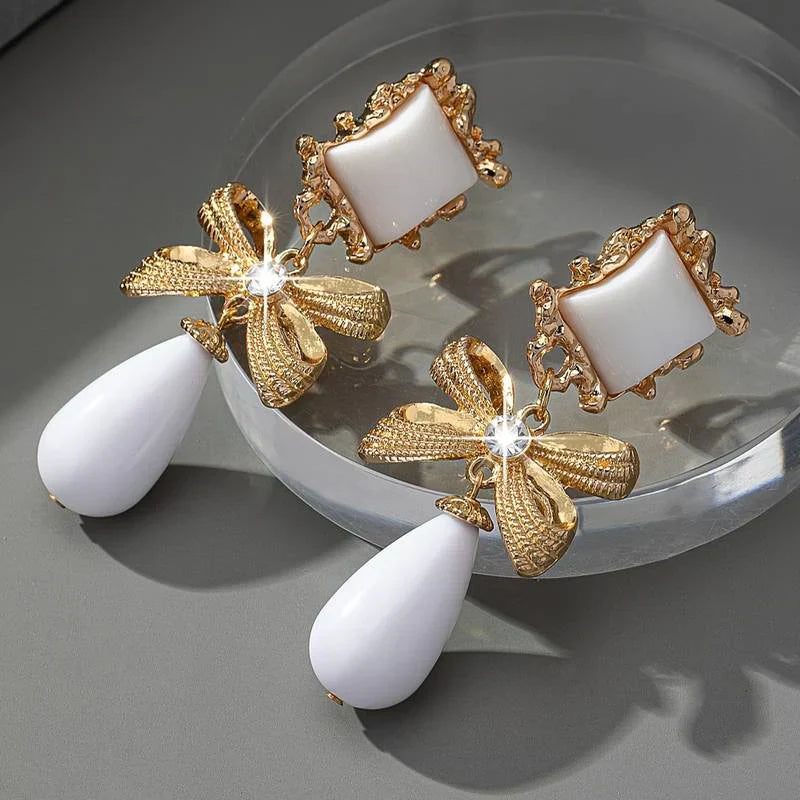 White and Gold Vintage Earrings
