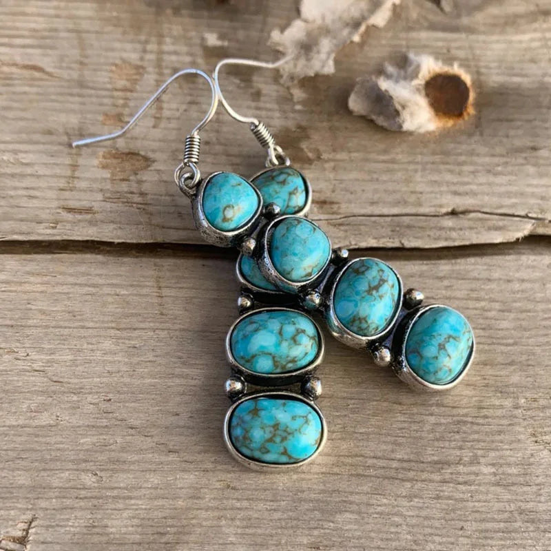 Vintage Red Turquoise Earrings" can be rewritten as "Retro Red Turquoise Earrings.