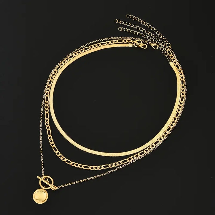 Savira Gold Textured Coin Necklace