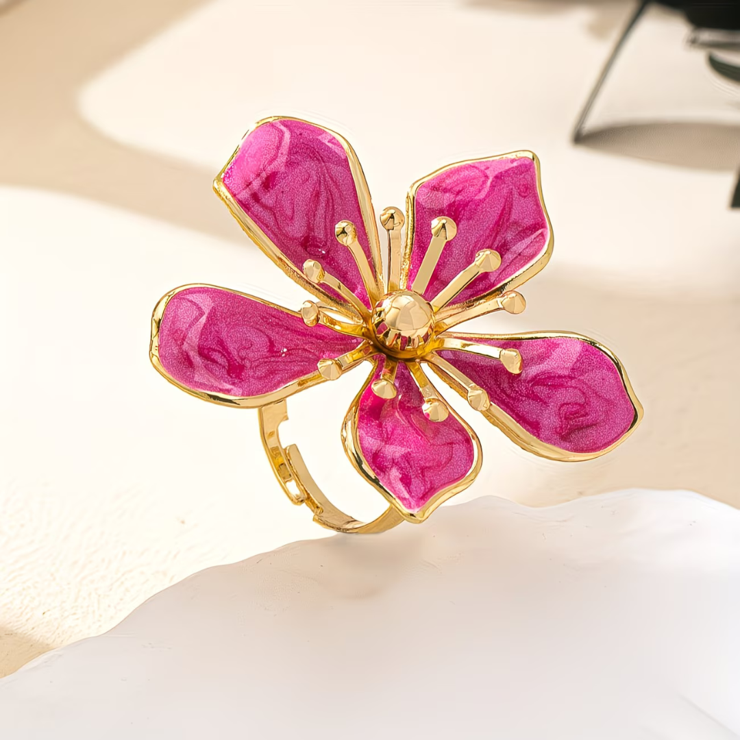 Chic Floral Ring