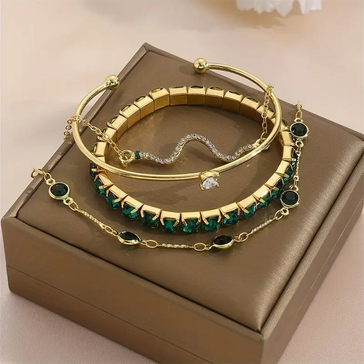Elegant Emerald Bracelet Set
