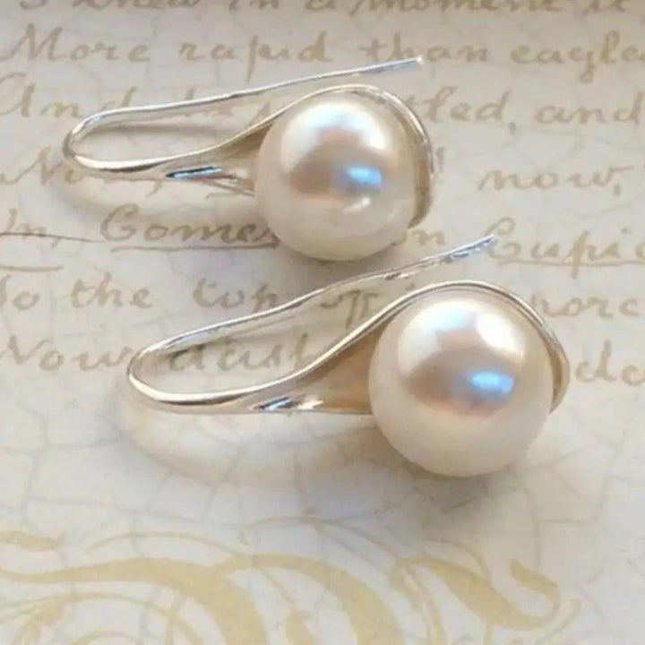Chic Drop Pearl Earrings
