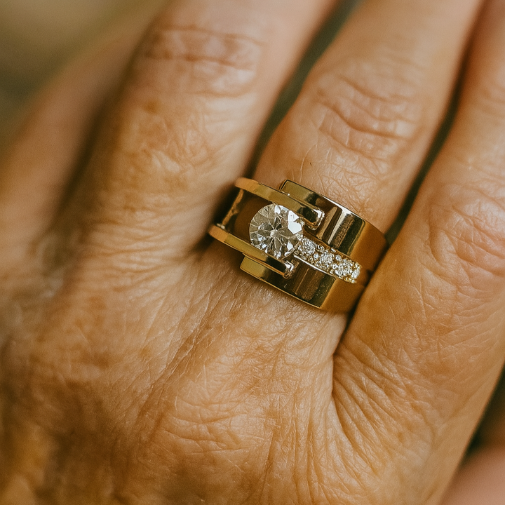 Vintage Gold Ring with Unique Zirconia