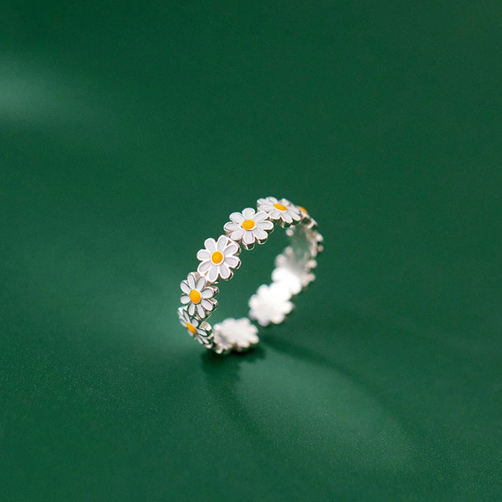 Adjustable Silver Daisy Ring