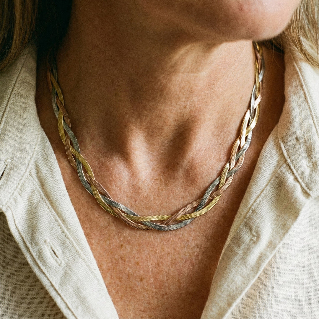 Chic Gold and Silver Collar