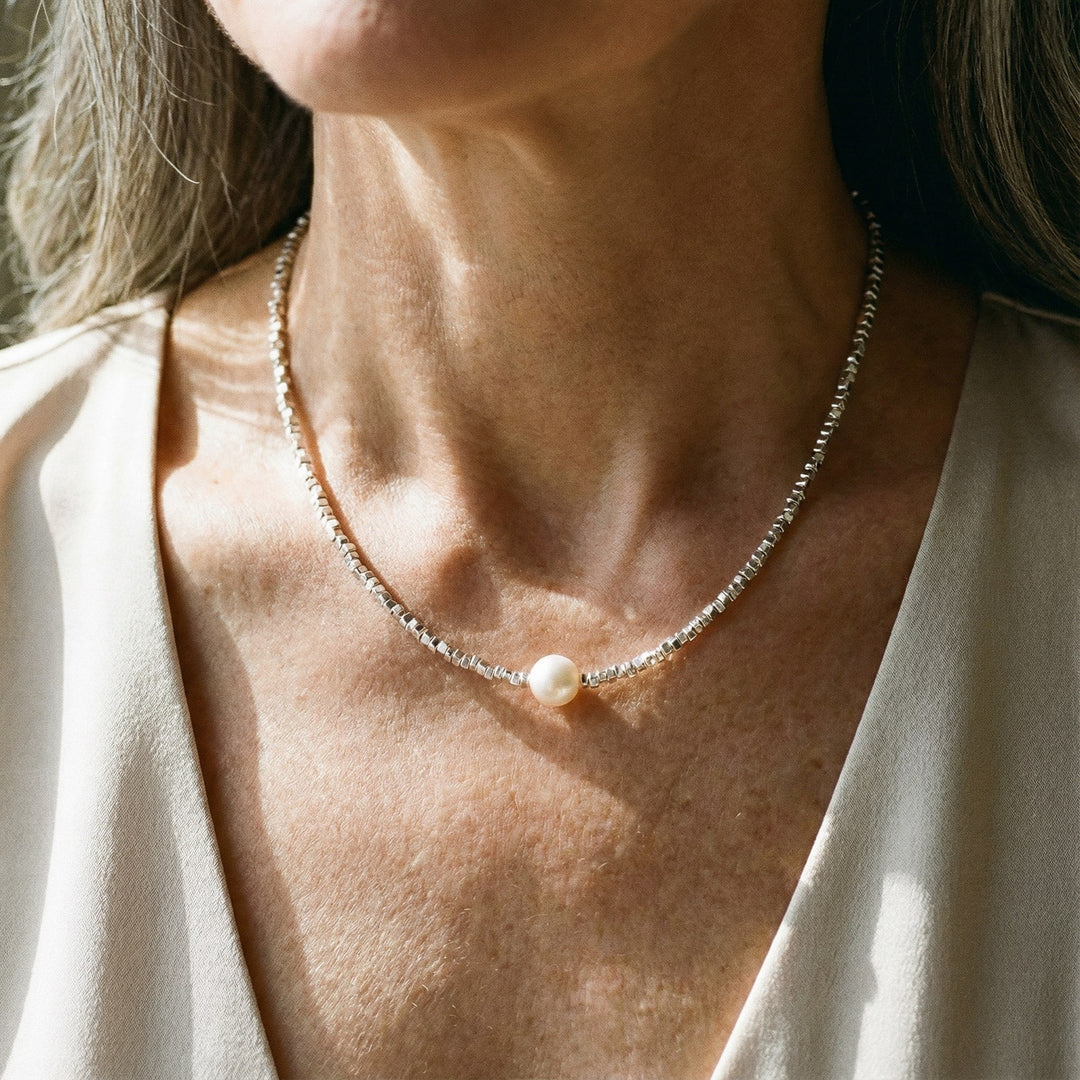 Classic Pearl Choker