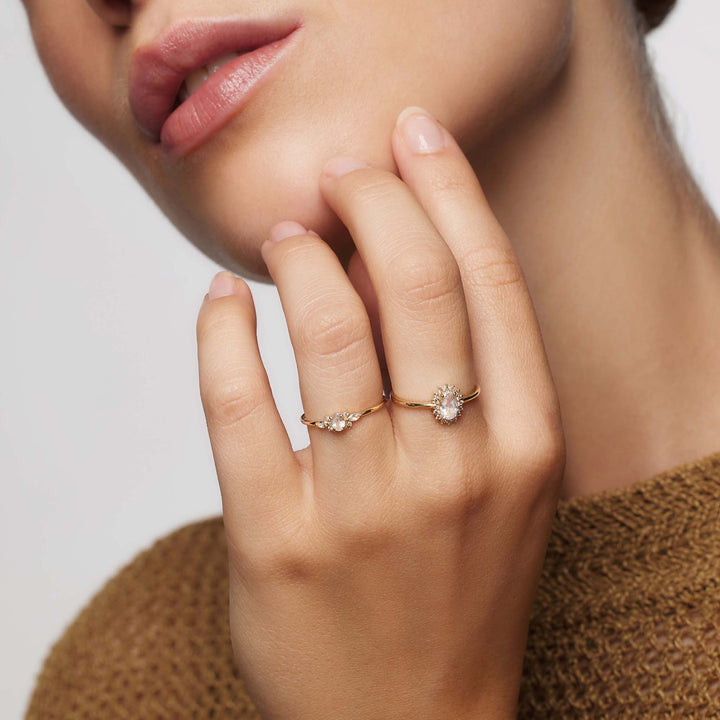 Musa Gold Moonstone Ring