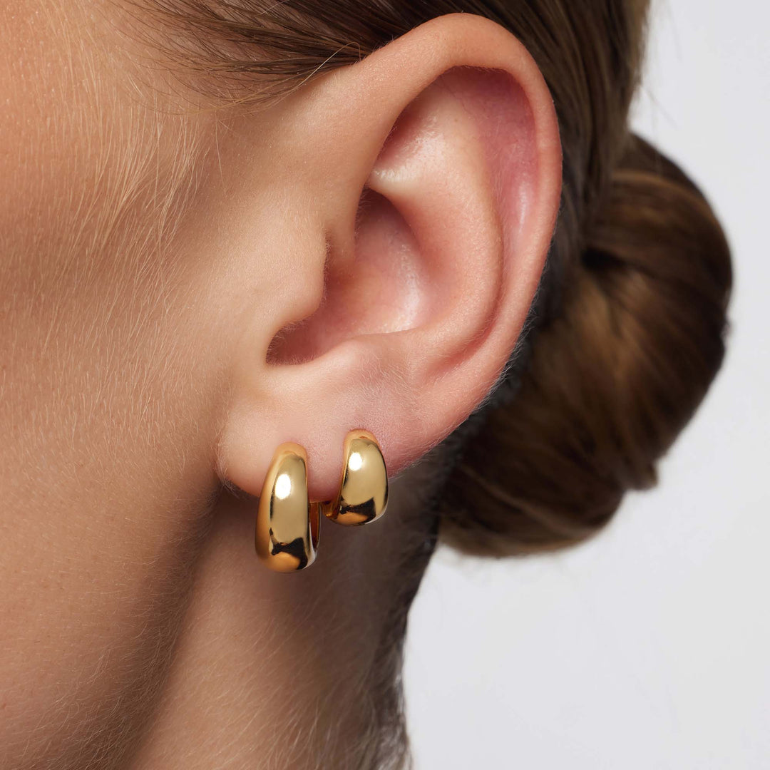 Gold Elegant Hoop Earrings