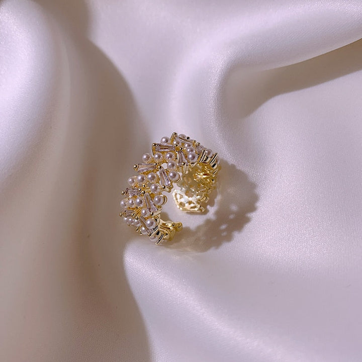 Gold Luxury Pearl Ring