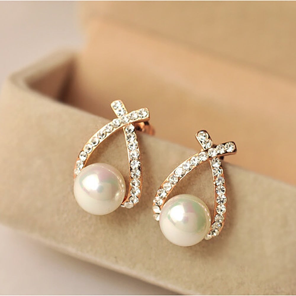 Shimmering Pearl Earrings
