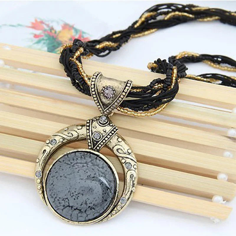 Vintage Collar with Ethnic Green Crystal Pendant