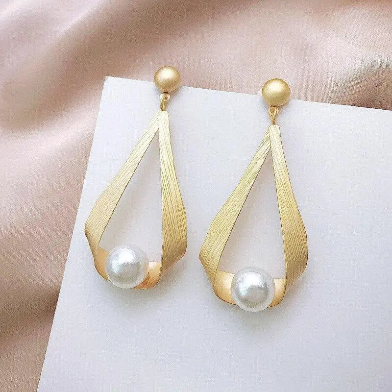 Crystal and Pearl Drop Earrings