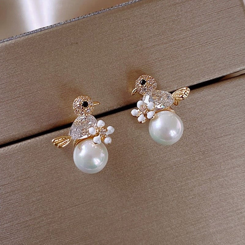 Elegant Birdie Earrings with Cubic Zirconia and Pearl Finish