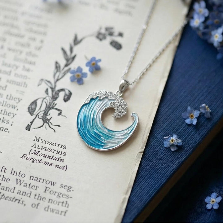 Aurea: Wave of Light Necklace