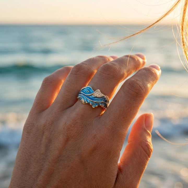 Miralys Vintage Wavy Ring