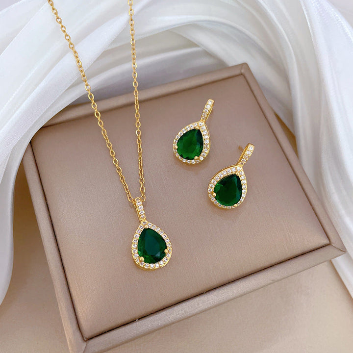 Emerald Aurora Jewelry Collection
