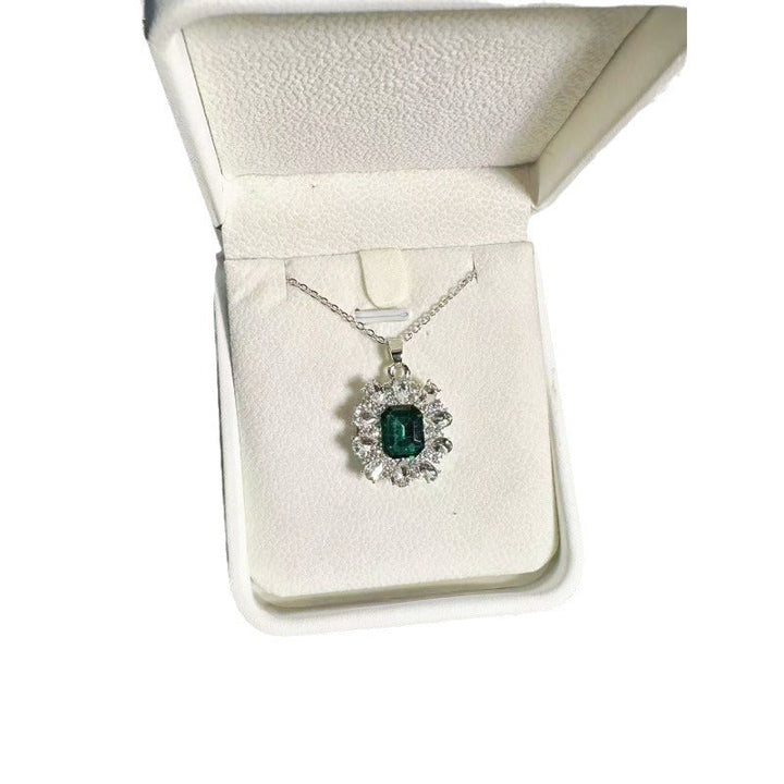 Serena Emerald Pendant Necklace