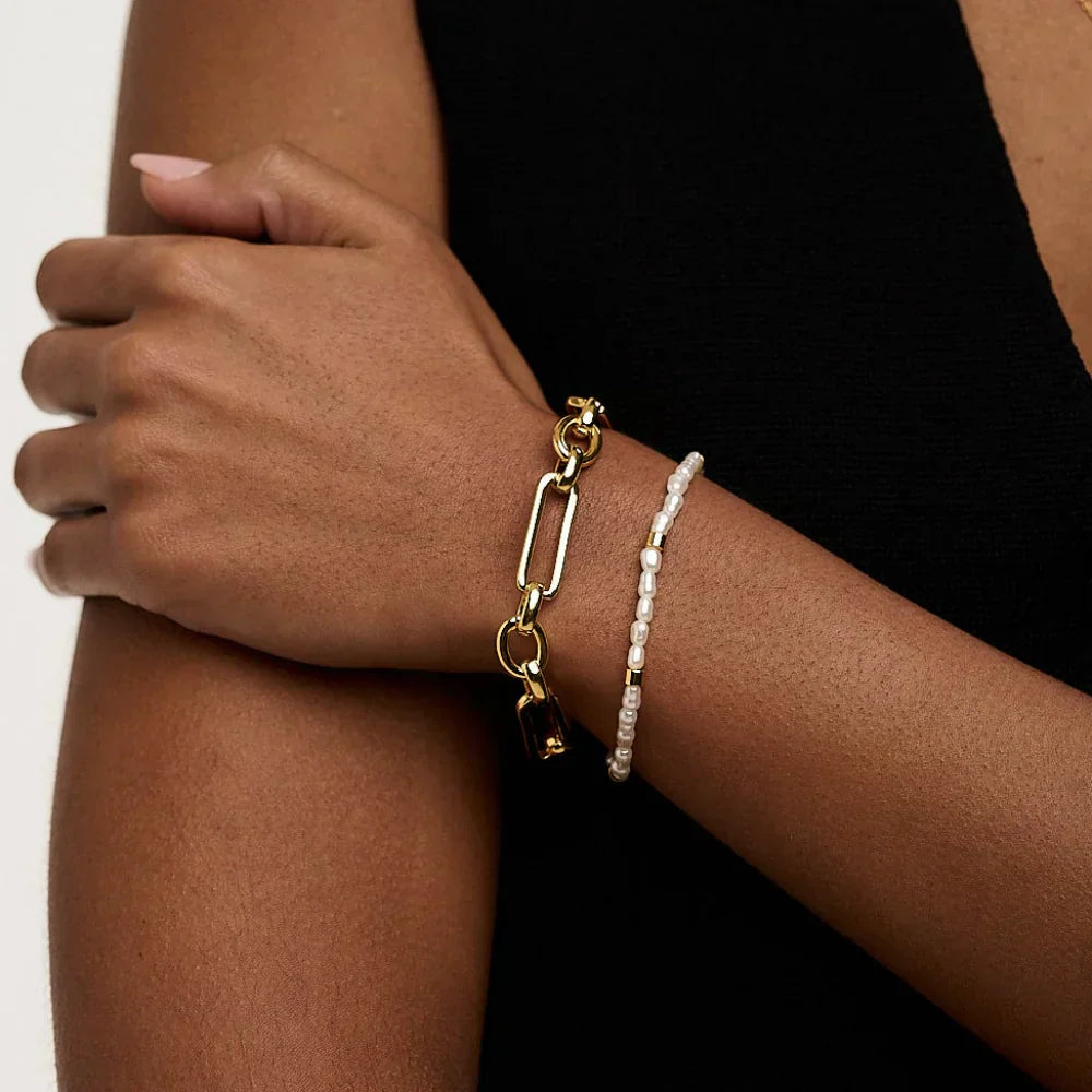 Gold Bar Bracelet
