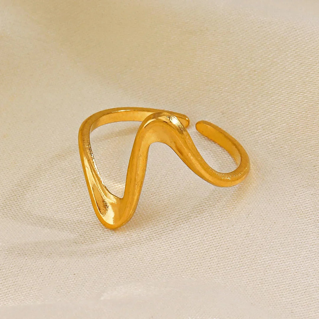 Wave-Inspired Geometric Rings