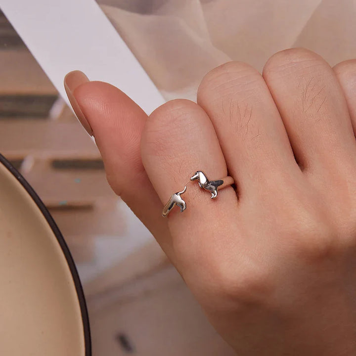 Adjustable Dachshund Ring