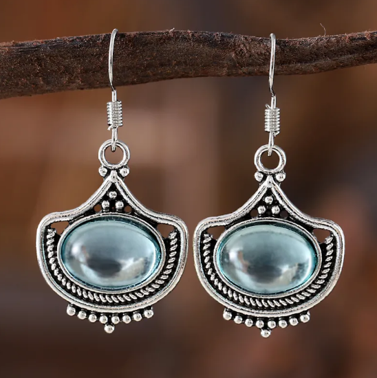 Vintage Oval Blue Gemstone Necklace and Earring Set