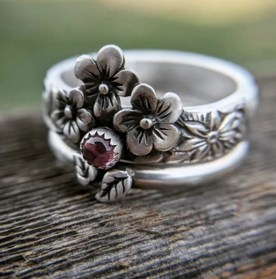 Floral Vintage Couple Rings