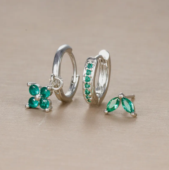 Diamond Flower-Shaped Earrings Set