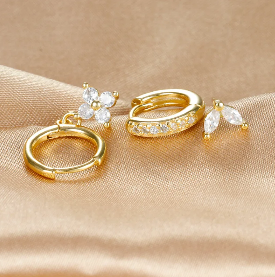 Diamond Flower-Shaped Earrings Set