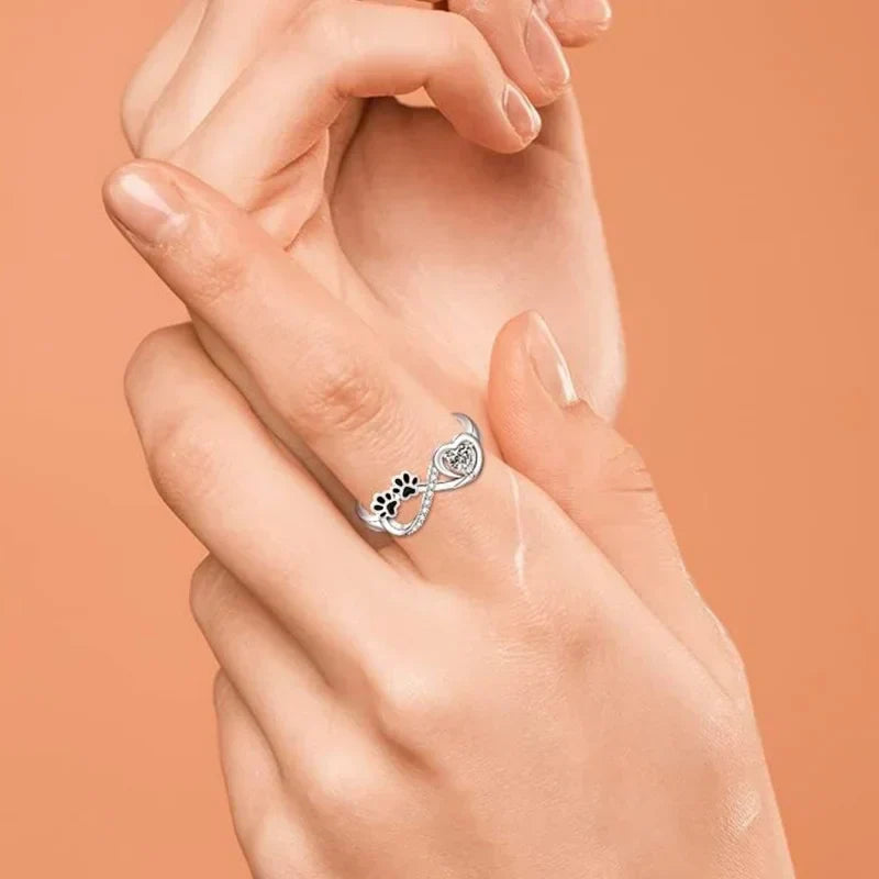 Paw Print Heart Infinity Zirconia Ring
