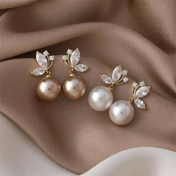 Elegant Pearl and Gold Crystal Earrings