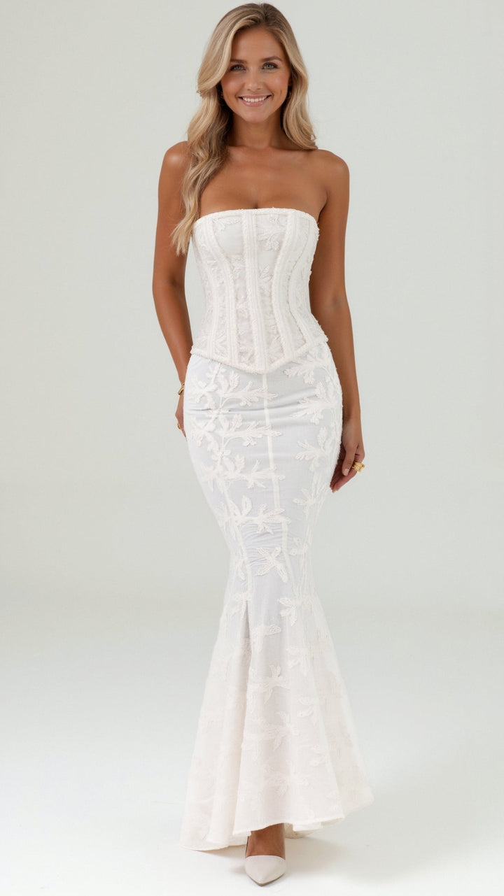 Beatrice Elegant Lace Maxi Dress