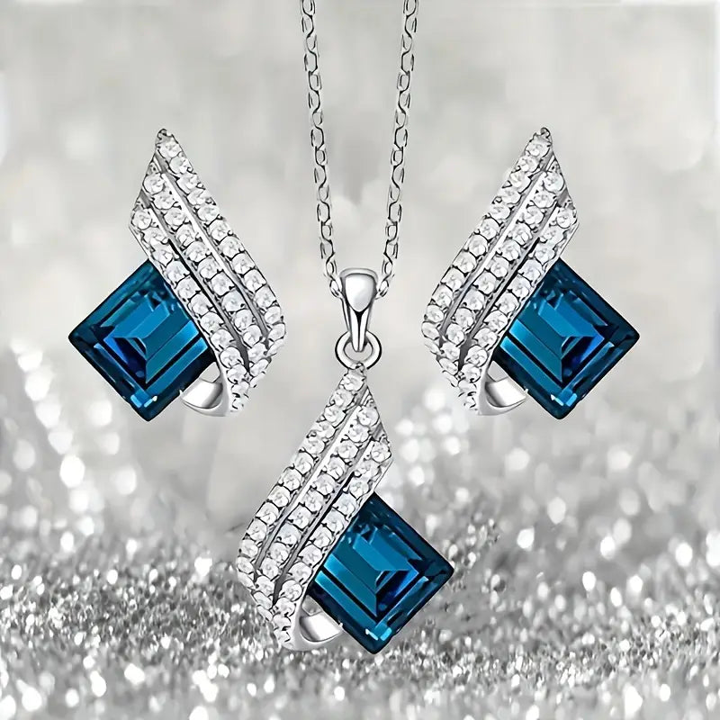 White Gold Royal Splendor Jewelry Set