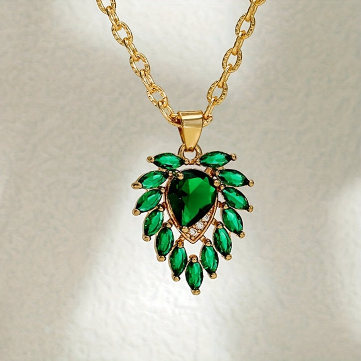 Matilde Emerald Heart Necklace