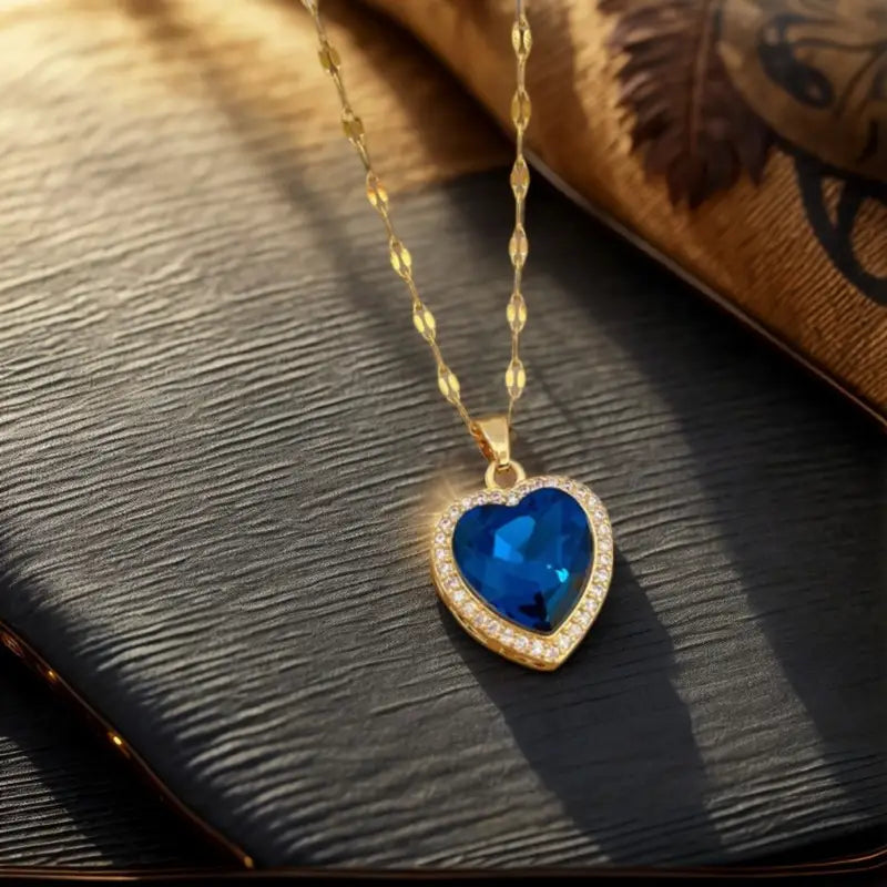 Heart-Shaped Gold Necklace with Sapphire