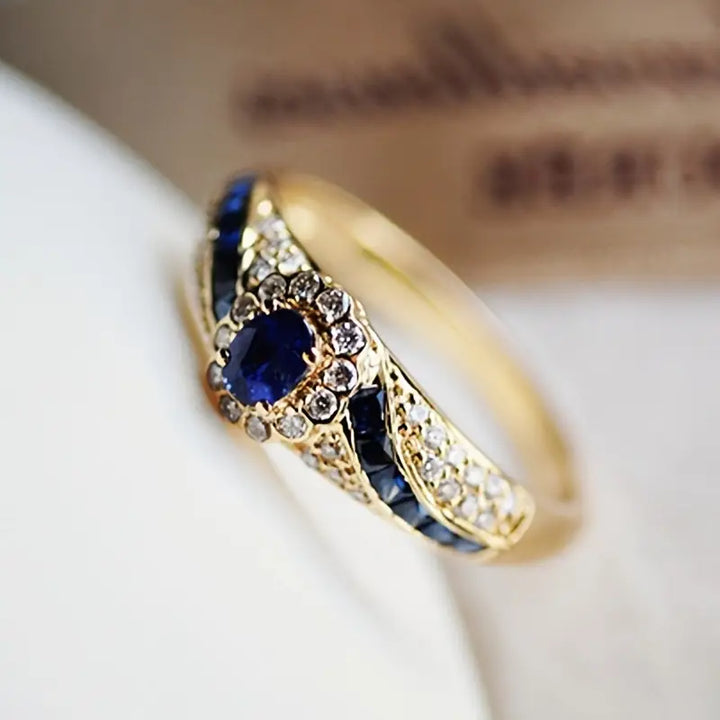 Avelisse Moraziel Gold Ring" can be rewritten as "Avelisse Moraziel Gold Ring - Elegant & Timeless.