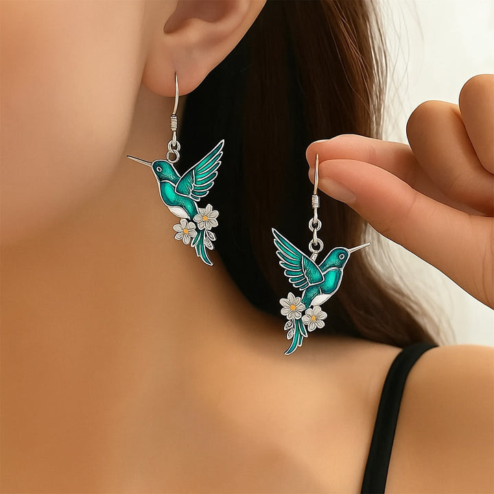 Elegant Hummingbird Necklace with Complimentary Earrings – Limited Time Only!