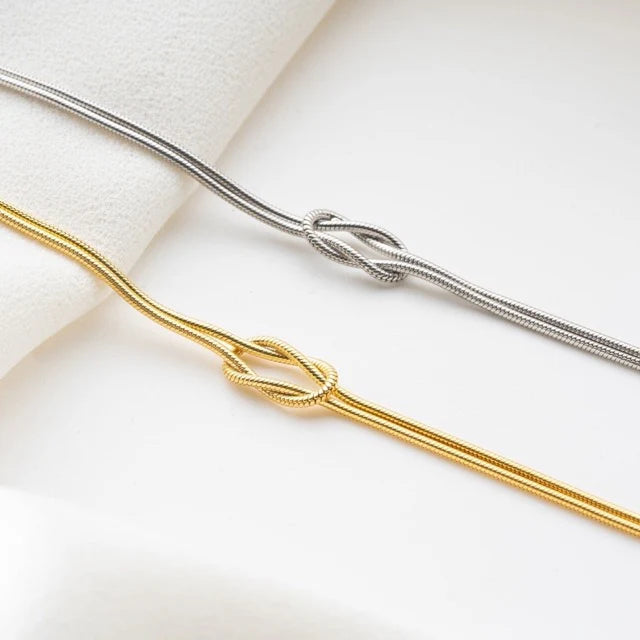 Elegance Knot Bracelet – A Symbol of Unity