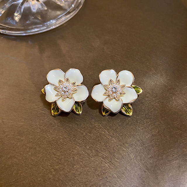 White Gold Zirconia Earrings